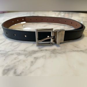 Vince Camuto Black/Tan reversible belt
